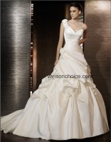 One-Shoulder Ball Gown Wedding Dress