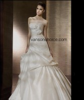 Retail Sleeveless A-line Wedding Dress